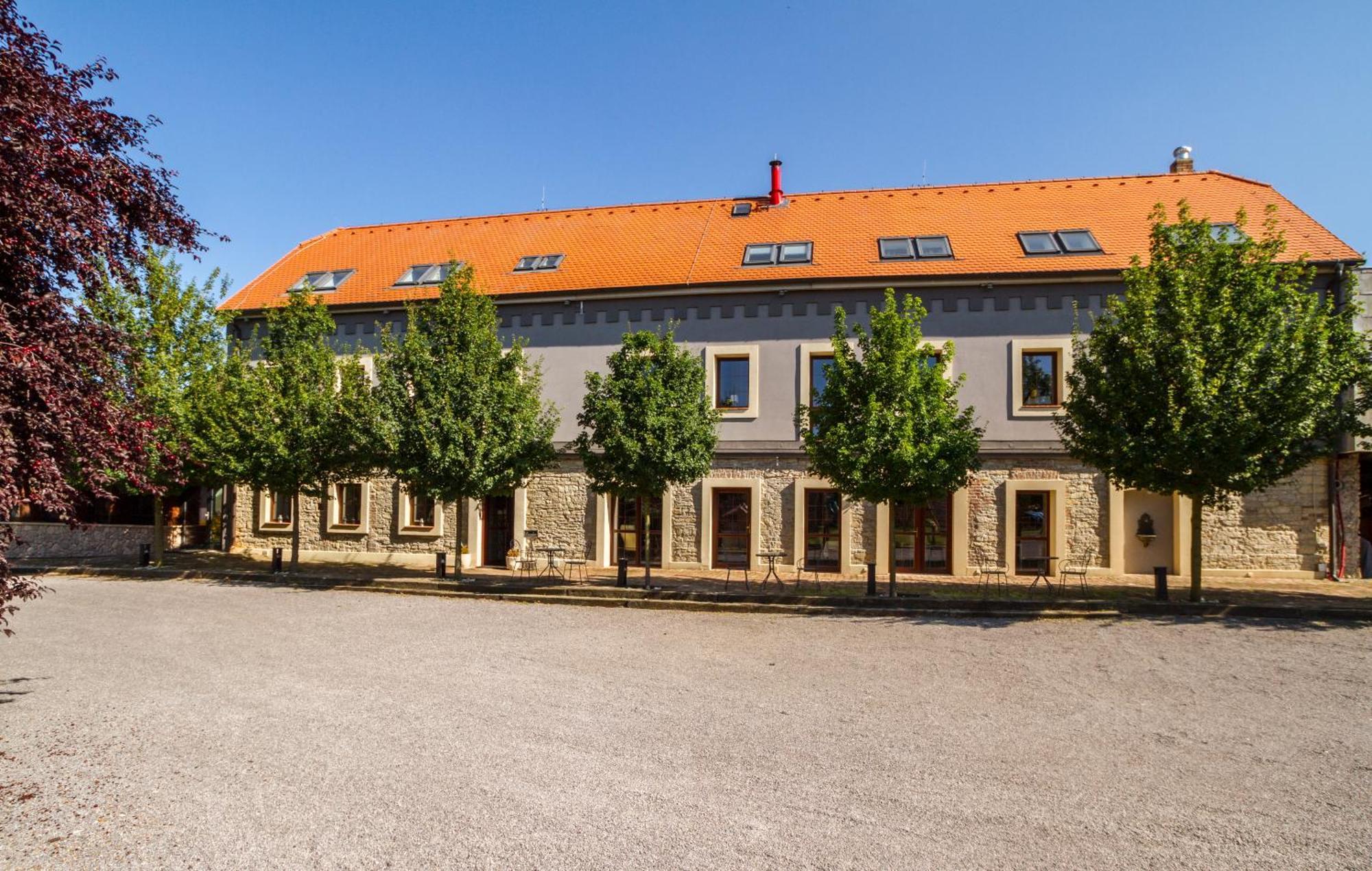 Chateau Nightingales Hostoun Eksteriør bilde