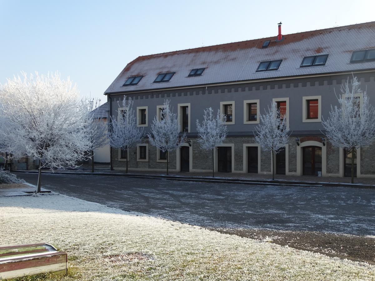 Chateau Nightingales Hostoun Eksteriør bilde